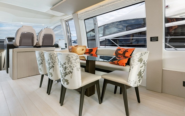Аренда яхты Azimut 72 Solstice во Франции